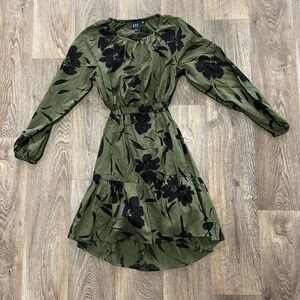 XS GAP backless dress